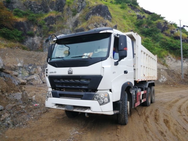 Hauling Equipment - Dump Truck