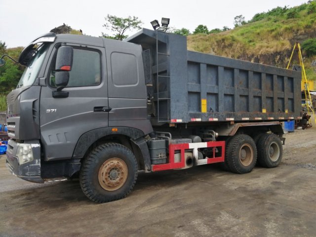 Hauling Equipment - Dump Truck